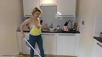 Delilah Cleans The Kitchen And Provides A Stunning View Of Her Downblouse