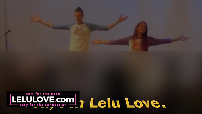 Experiența Excitantă A Unui Cuplu În Culisele Spectacolului Lor Live Pentru Adulți Inaugural - Cu Lelu Love